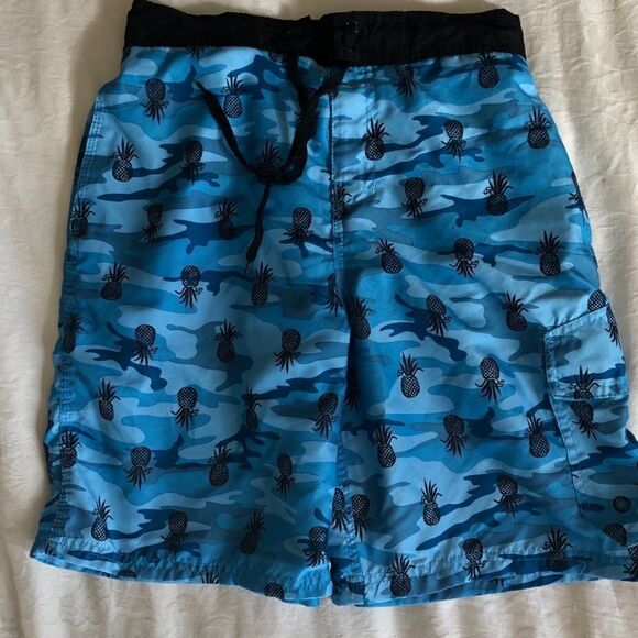Broken Threads Surf Hybrid board shorts size S GUC - Picture 1 of 3